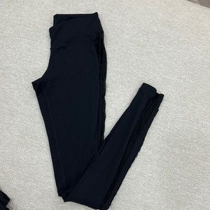 Women’s M leggings